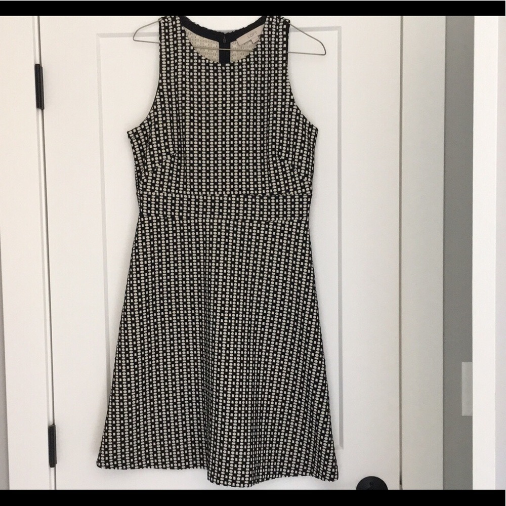 Loft dress black, machine washable
